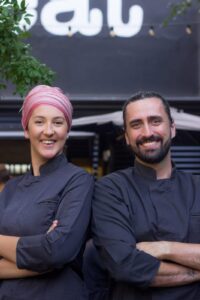 gabriela e raphael chefs do eat kitchen